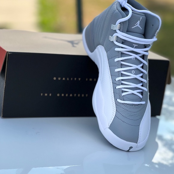 Air Jordan 12 “Playoffs 2022” is a February 2022 release all sizes - Picture 2 of 4